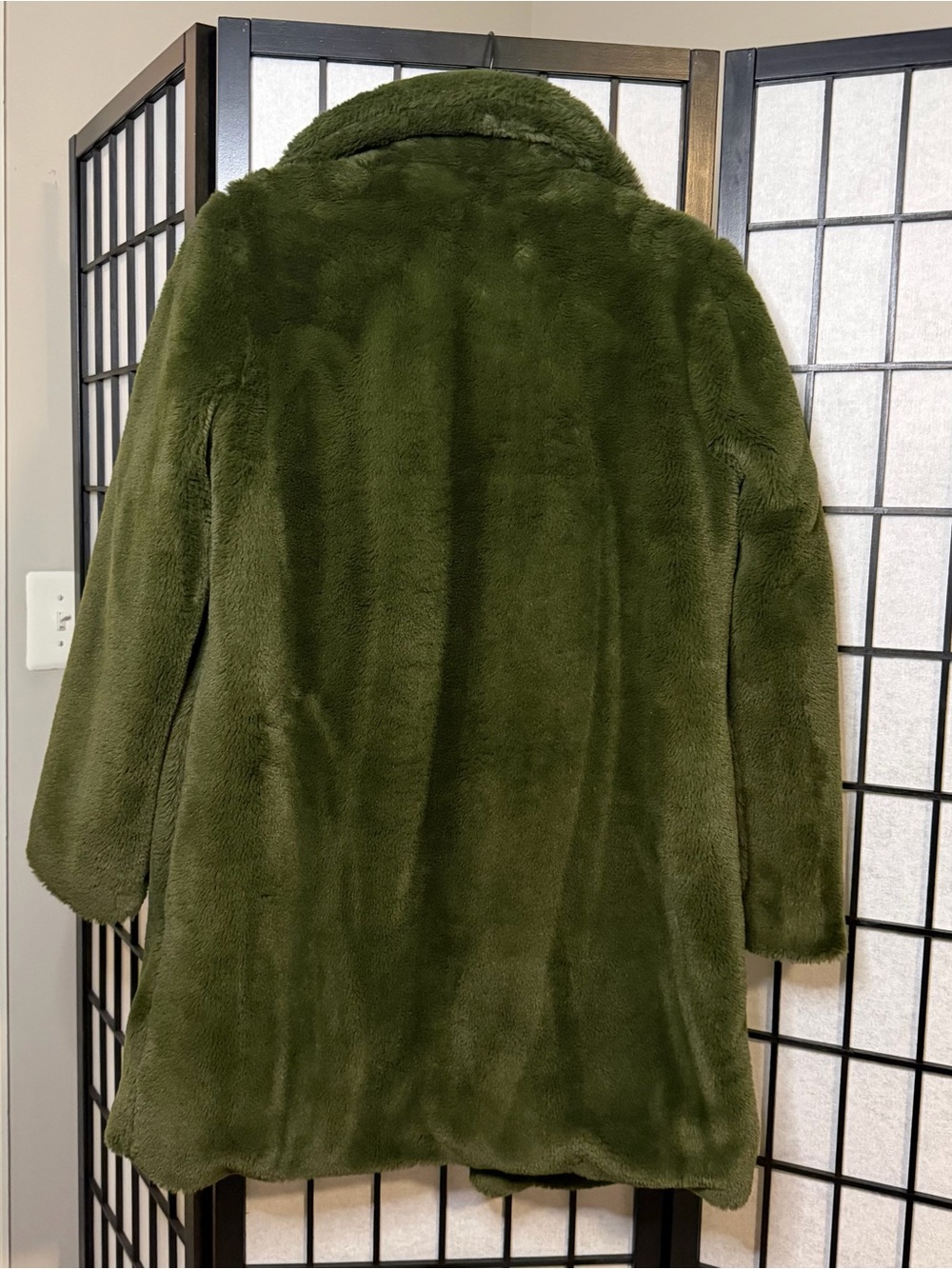 Forever 21 Olive Green Teddy Faux Fur Coat Medium - Picture 2 of 5